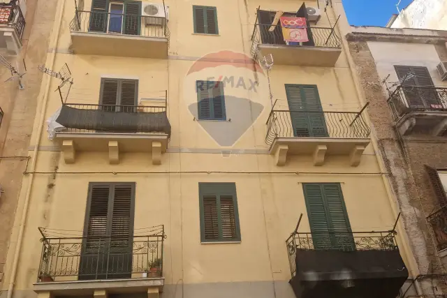 4-room flat in Via Agostino Todaro 30, Palermo - Photo 1