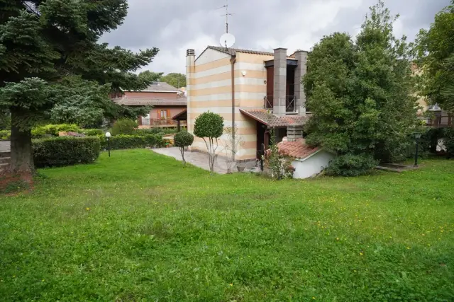 Villa in Viale dei Cerri 87, Ariccia - Foto 1