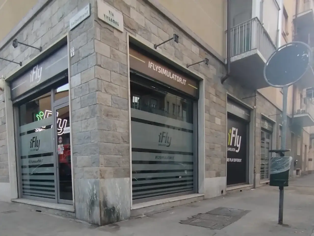 Negozio in Via Salbertrand 77/B, Torino, {3} - Foto 1