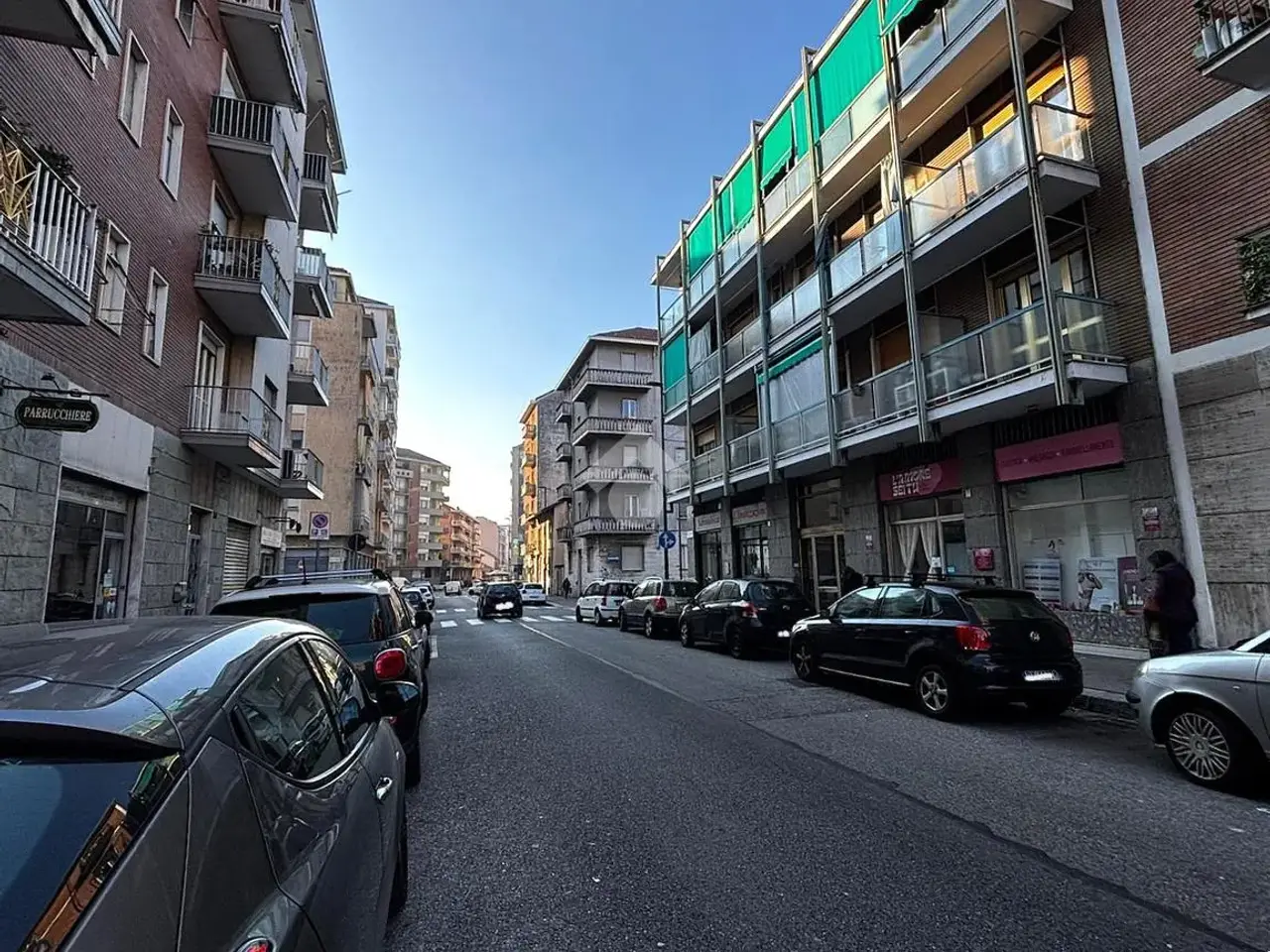 Negozio in Via Roccavione 51, Torino, {3} - Foto 2