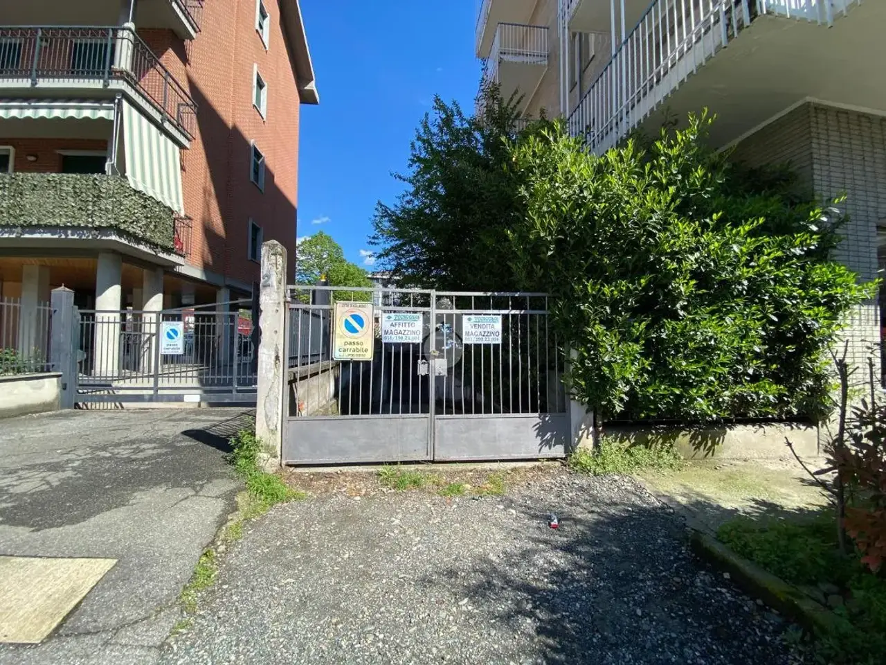 Magazzino in Via Castagnevizza 27, Collegno, {3} - Foto 1