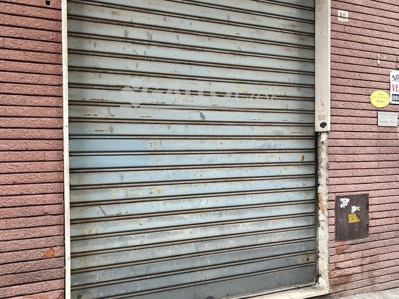 Magazzino in Via Fiume, 87100, Cosenza, Cosenza, {3} - Foto 2