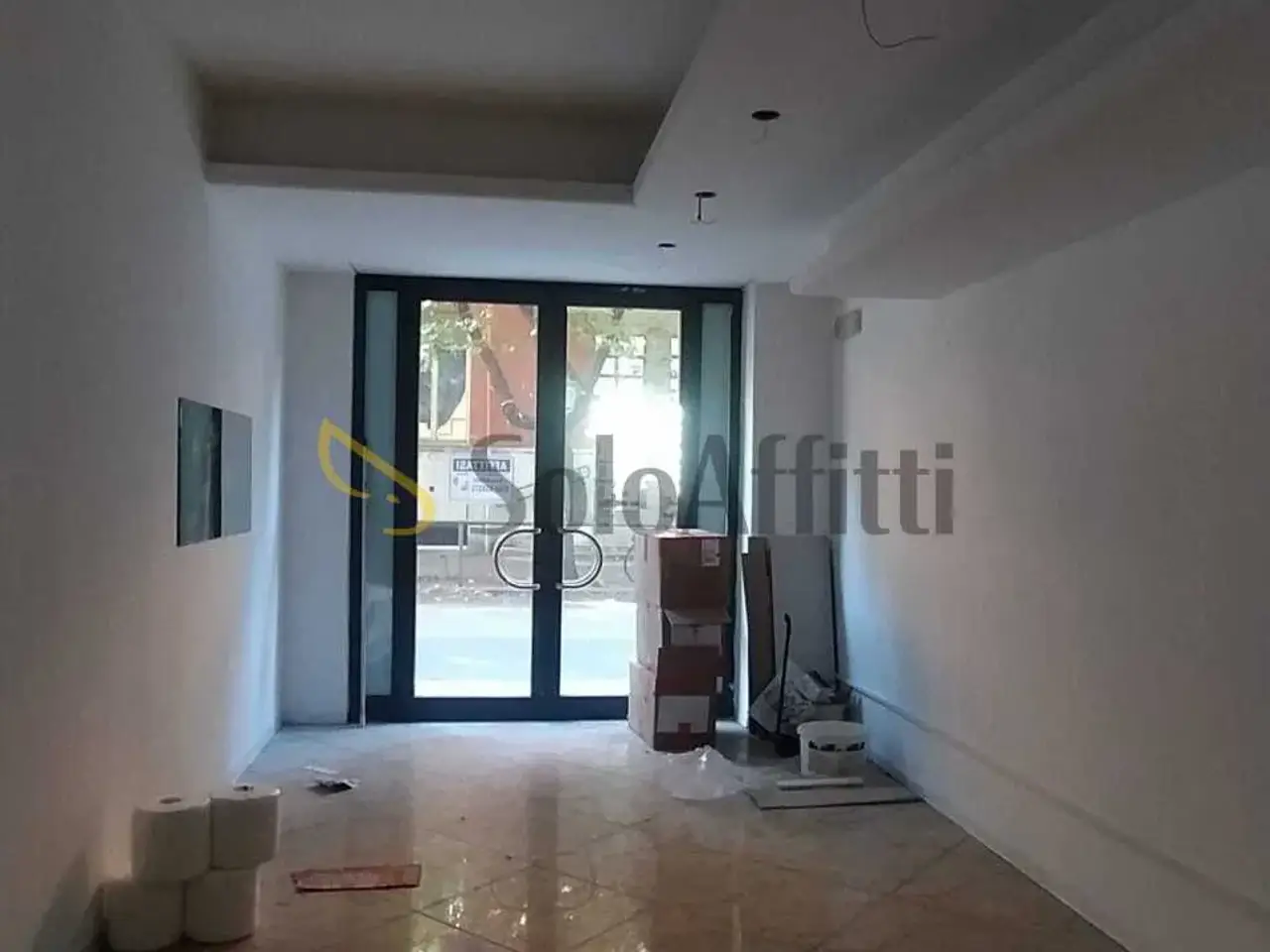 Negozio in Via I° Maggio 41, Terni, {3} - Foto 2
