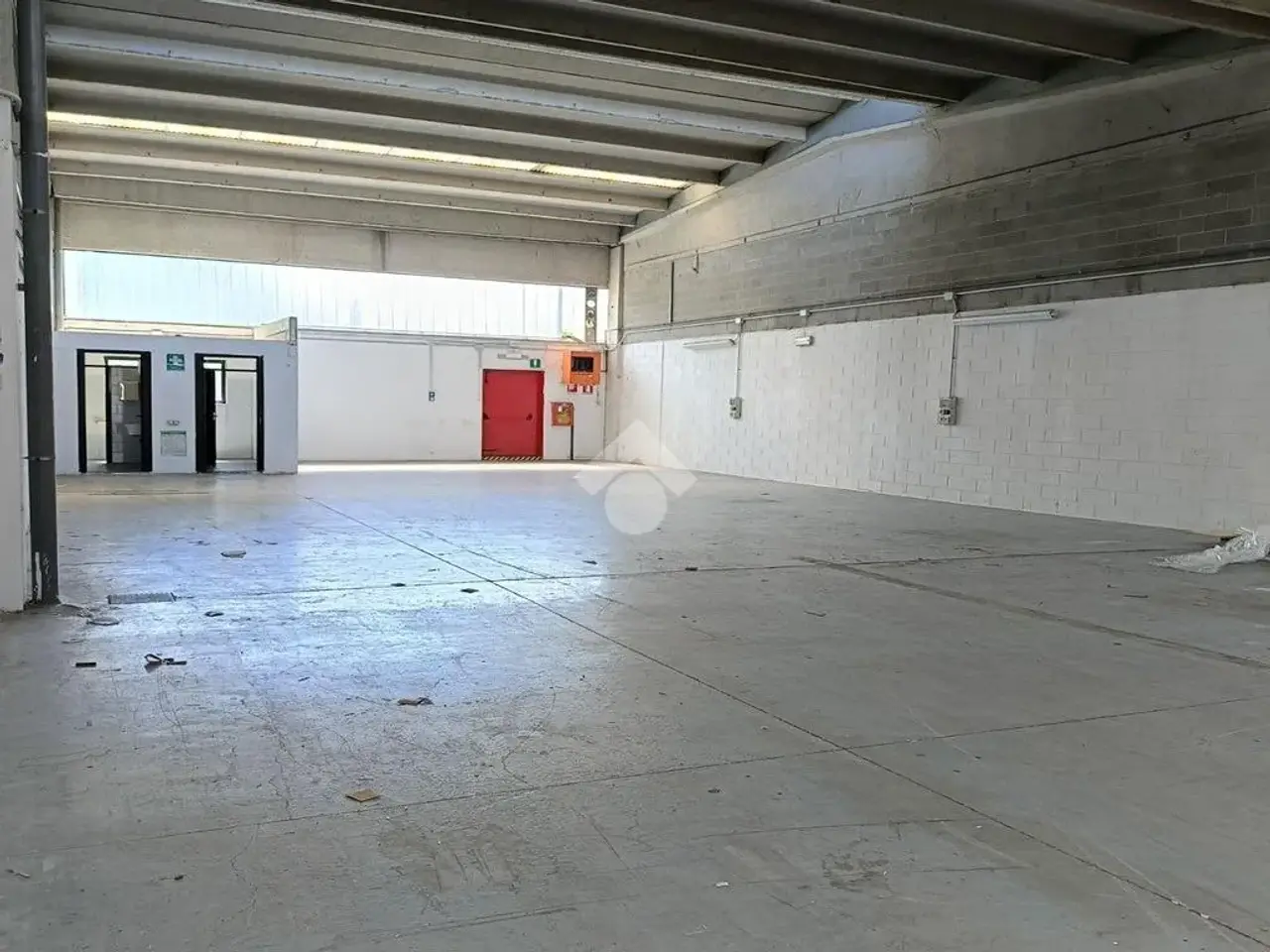 Capannone in Via per Castellanza 27, Legnano, {3} - Foto 1