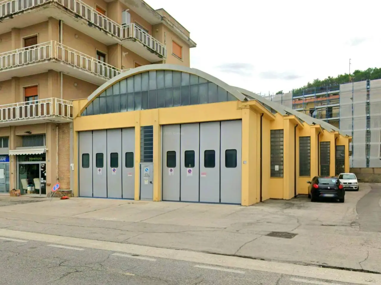 Negozio in Viale Risorgimento, Montorio Al Vomano, {3} - Foto 1