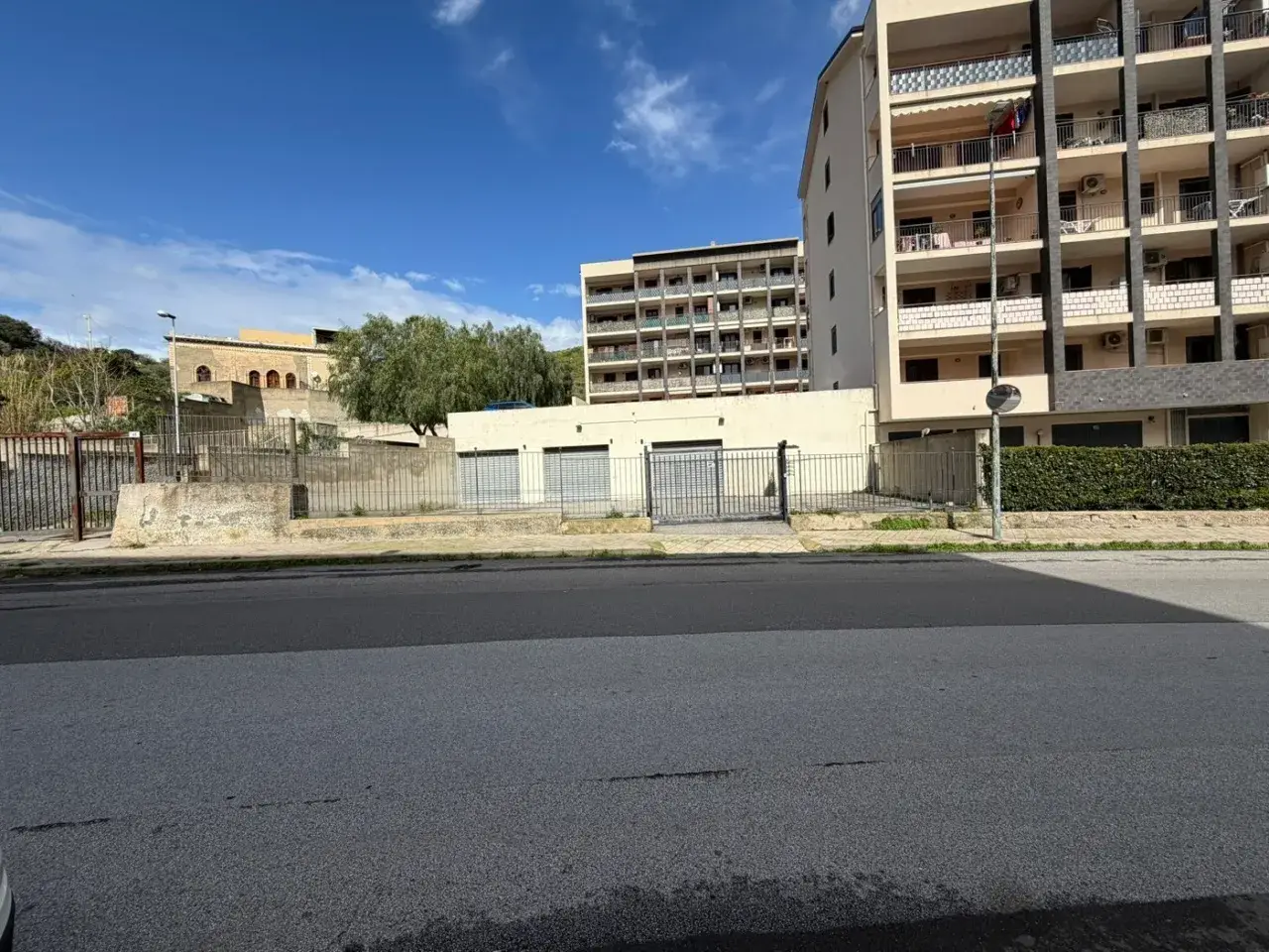 Parcheggio chiuso in Via Minissale 44, Messina, {3} - Foto 1