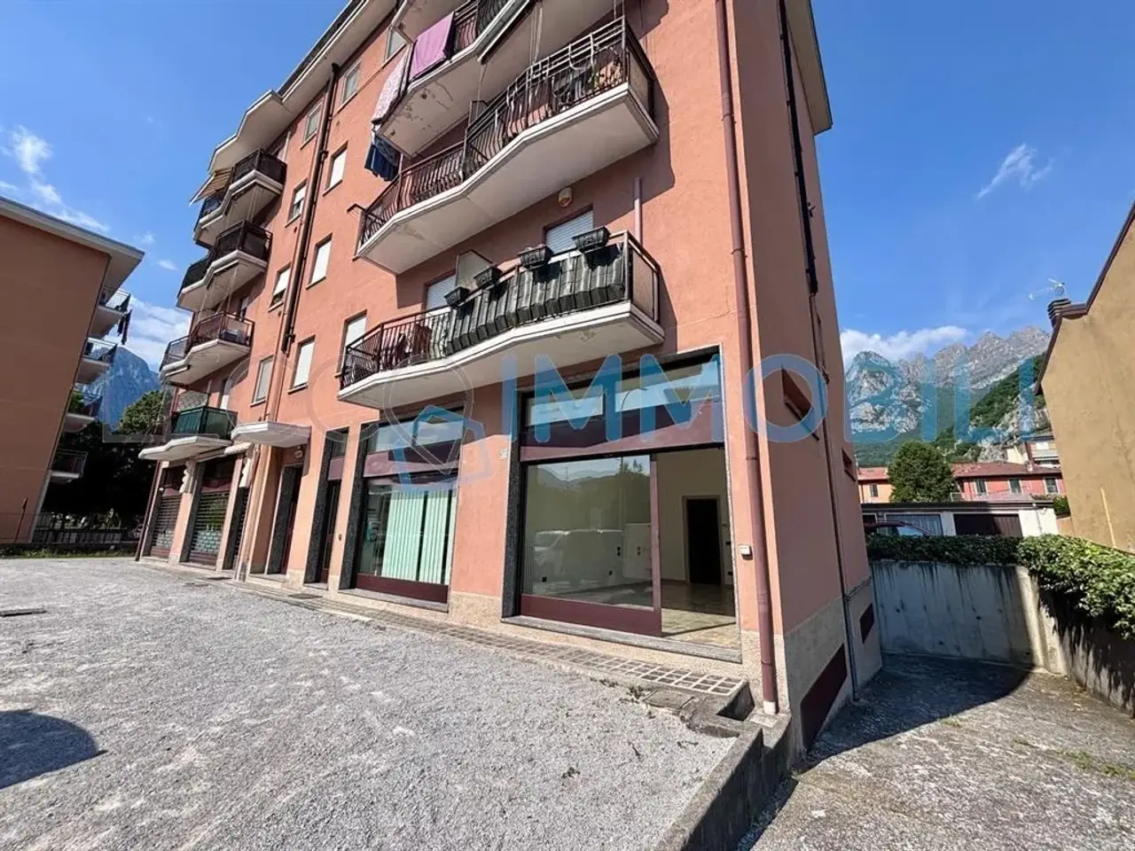 Negozio in Via Turbada 15a, Lecco, {3} - Foto 1