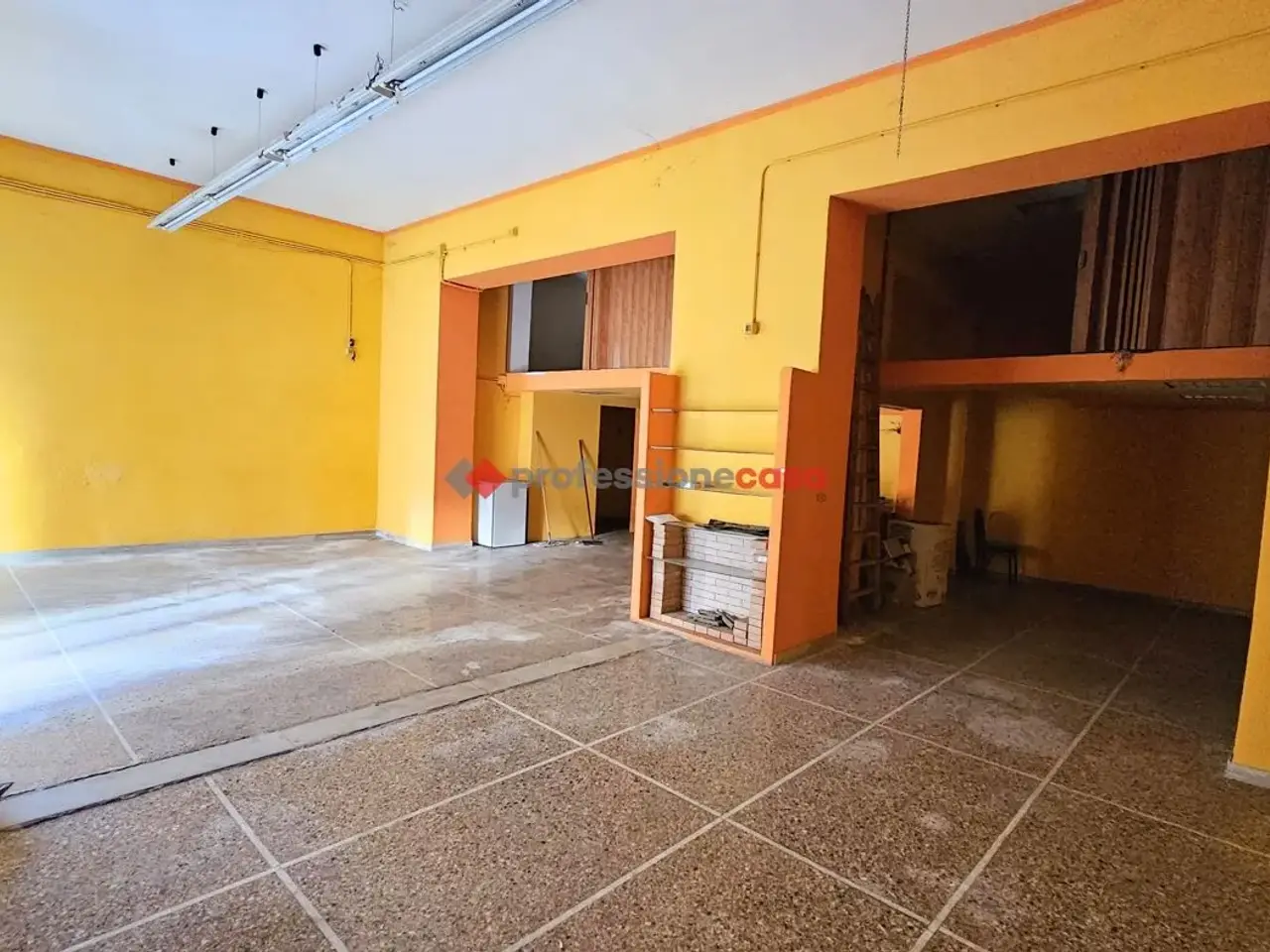 Negozio in Via XXV Aprile 34, Foggia, {3} - Foto 2