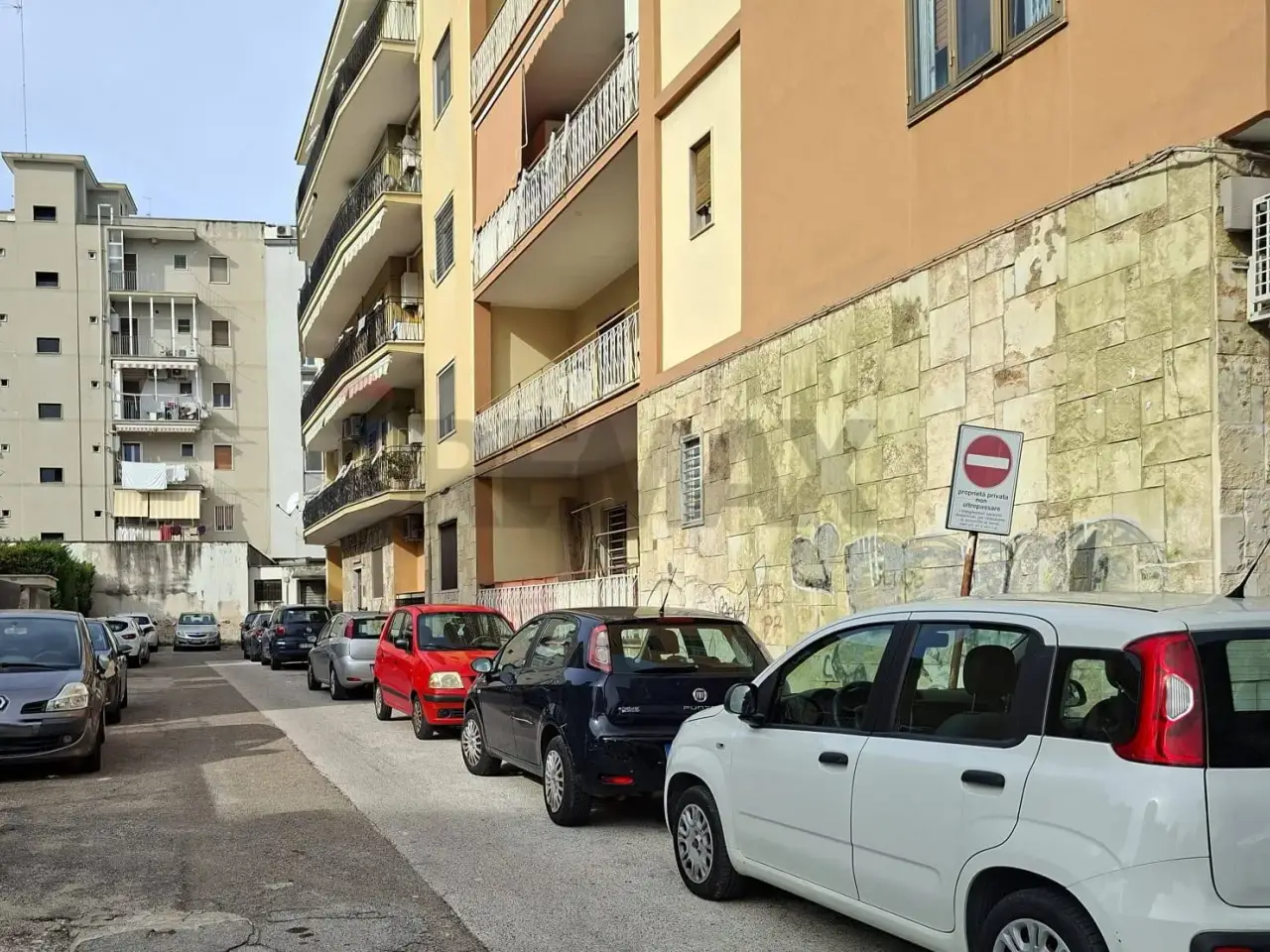 Ufficio in Via Giuseppe Saverio Poli 21, Bari, {3} - Foto 1