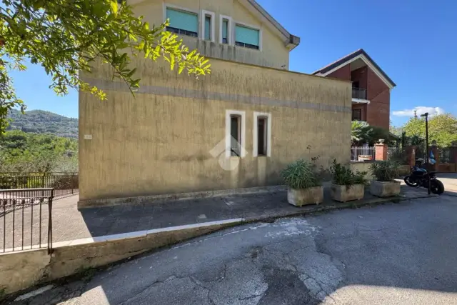 3-room flat in Via Fondo Comodo 13, Salerno - Photo 1