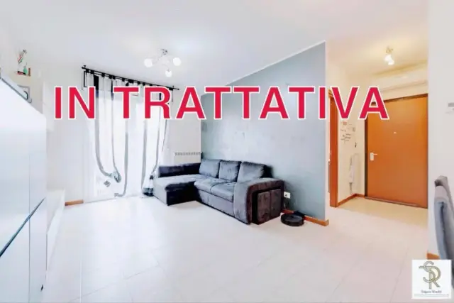 3-room flat in Via Ilaria Alpi, Cerro Maggiore - Photo 1