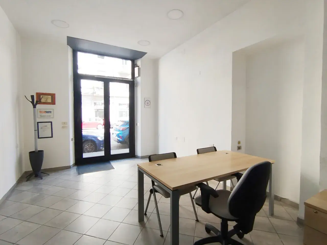 Negozio in Via Dante di Nanni 24/B, Torino, {3} - Foto 2
