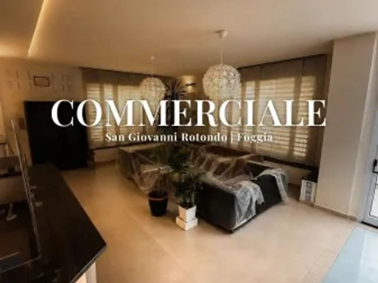 Negozio in Viale della Gioventù 22, San Giovanni Rotondo, {3} - Foto 1