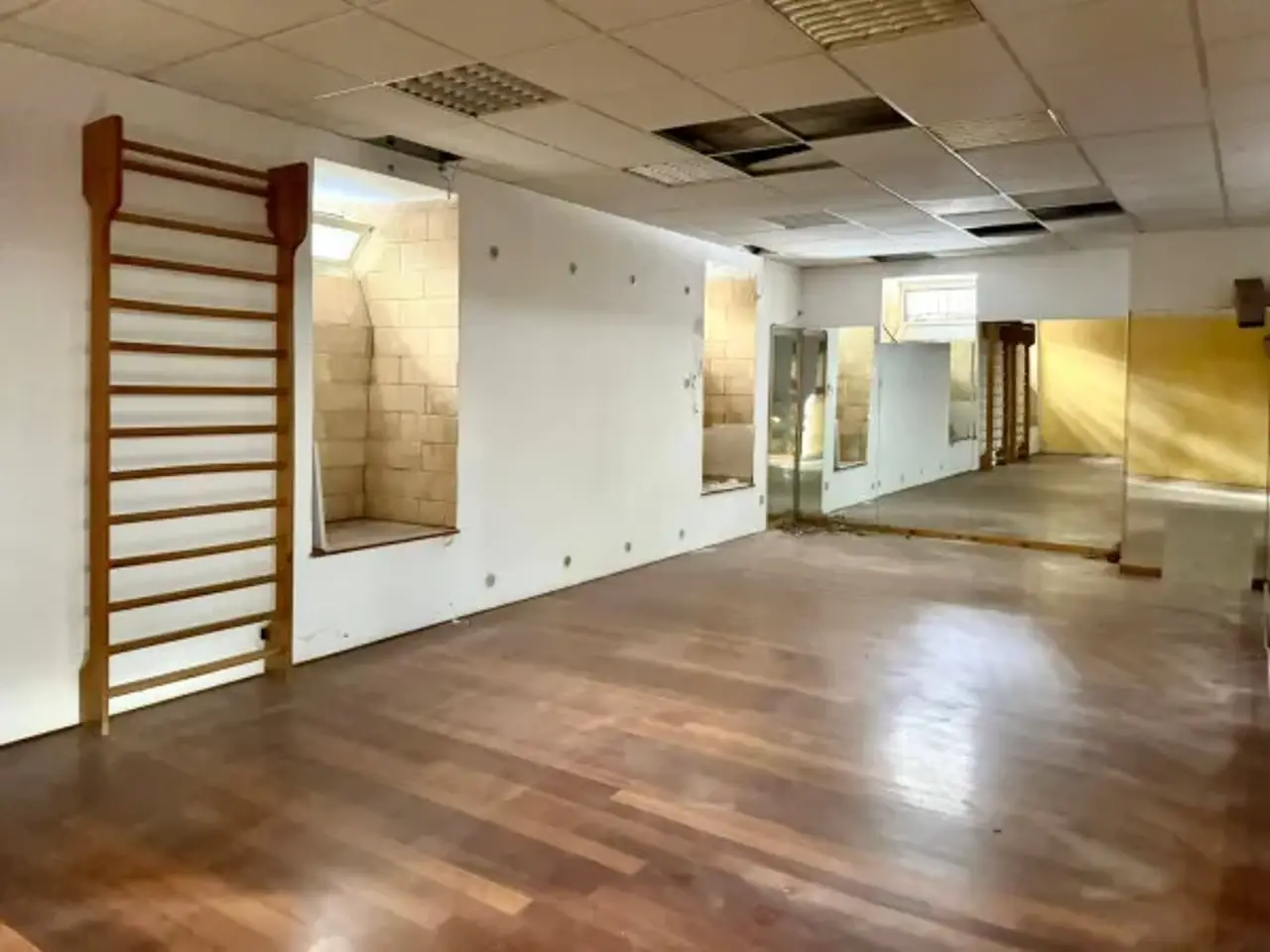 Negozio in Via Andrea Vaccaro 23, Napoli, {3} - Foto 2