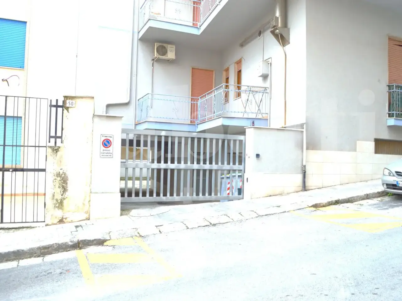 Magazzino in Via Massimo d'Azeglio 52, Ragusa, {3} - Foto 1