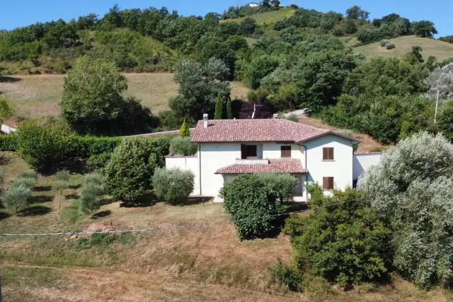 Mansion in Frazione Isola, Nocera Umbra - Photo 1