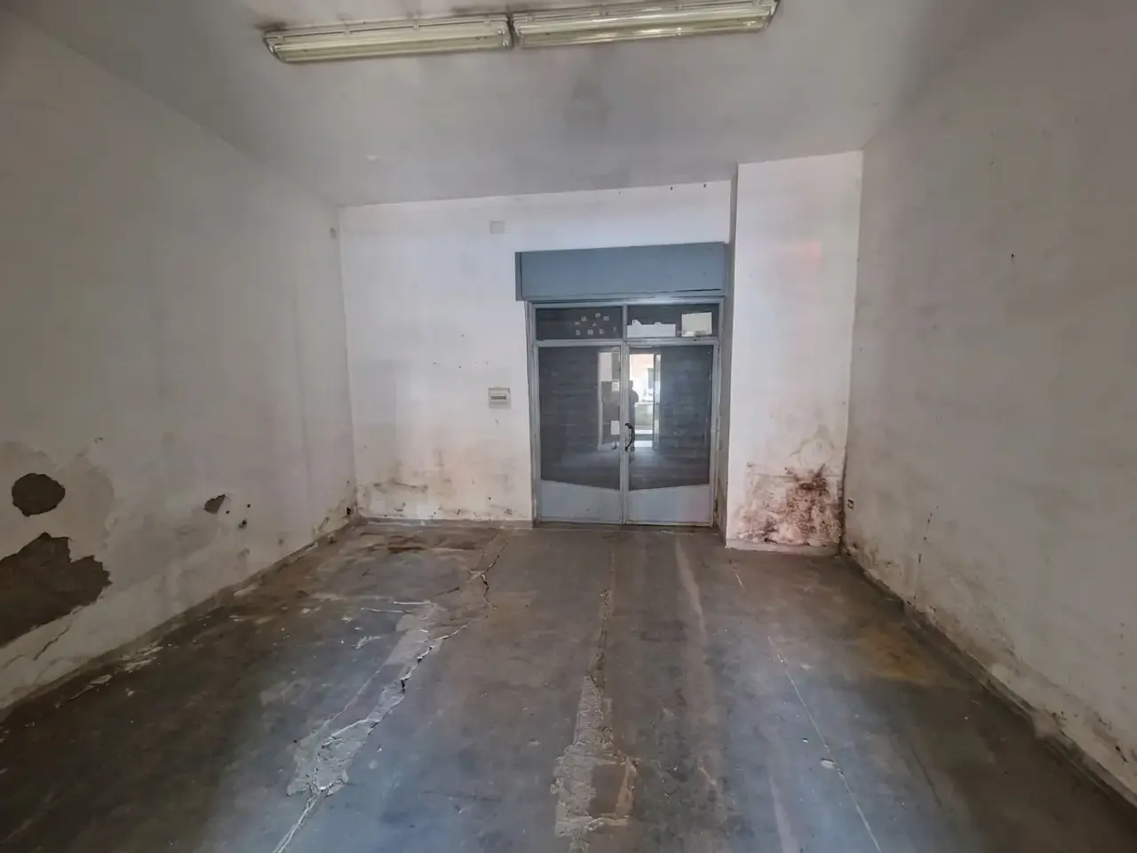 Negozio in Via Napoli 127, Santa Maria Capua Vetere, {3} - Foto 2