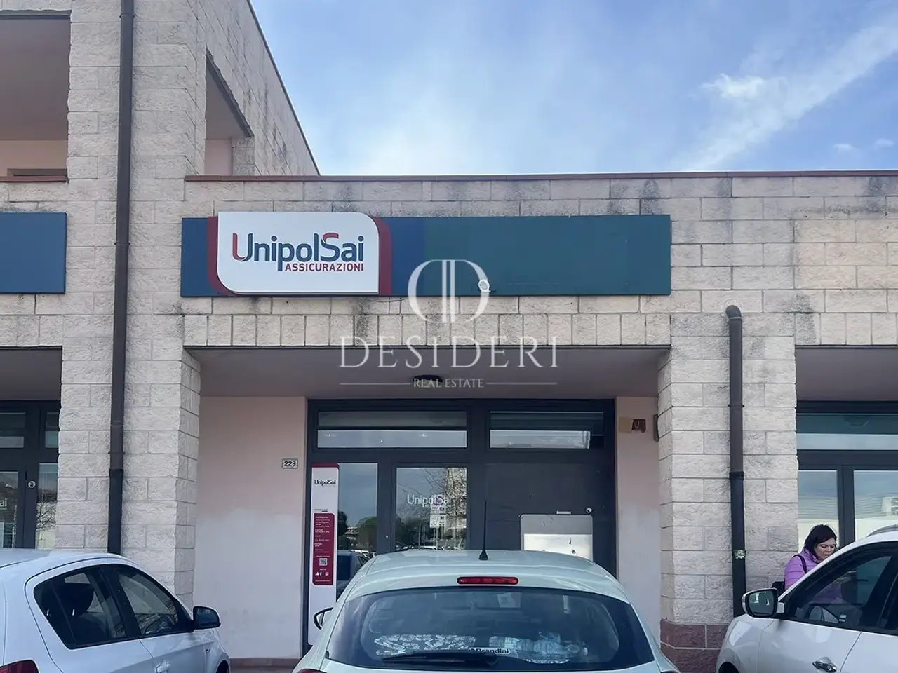 Locale commerciale in Via Svizzera 58100 Grosseto, Grosseto, {3} - Foto 1