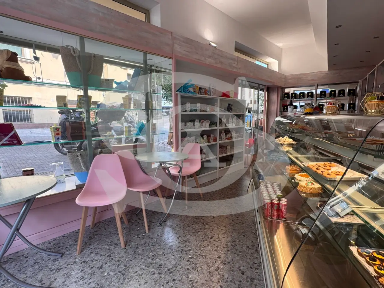 Pasticceria in Via di Pettinengo 53, Ospedaletti, {3} - Foto 2