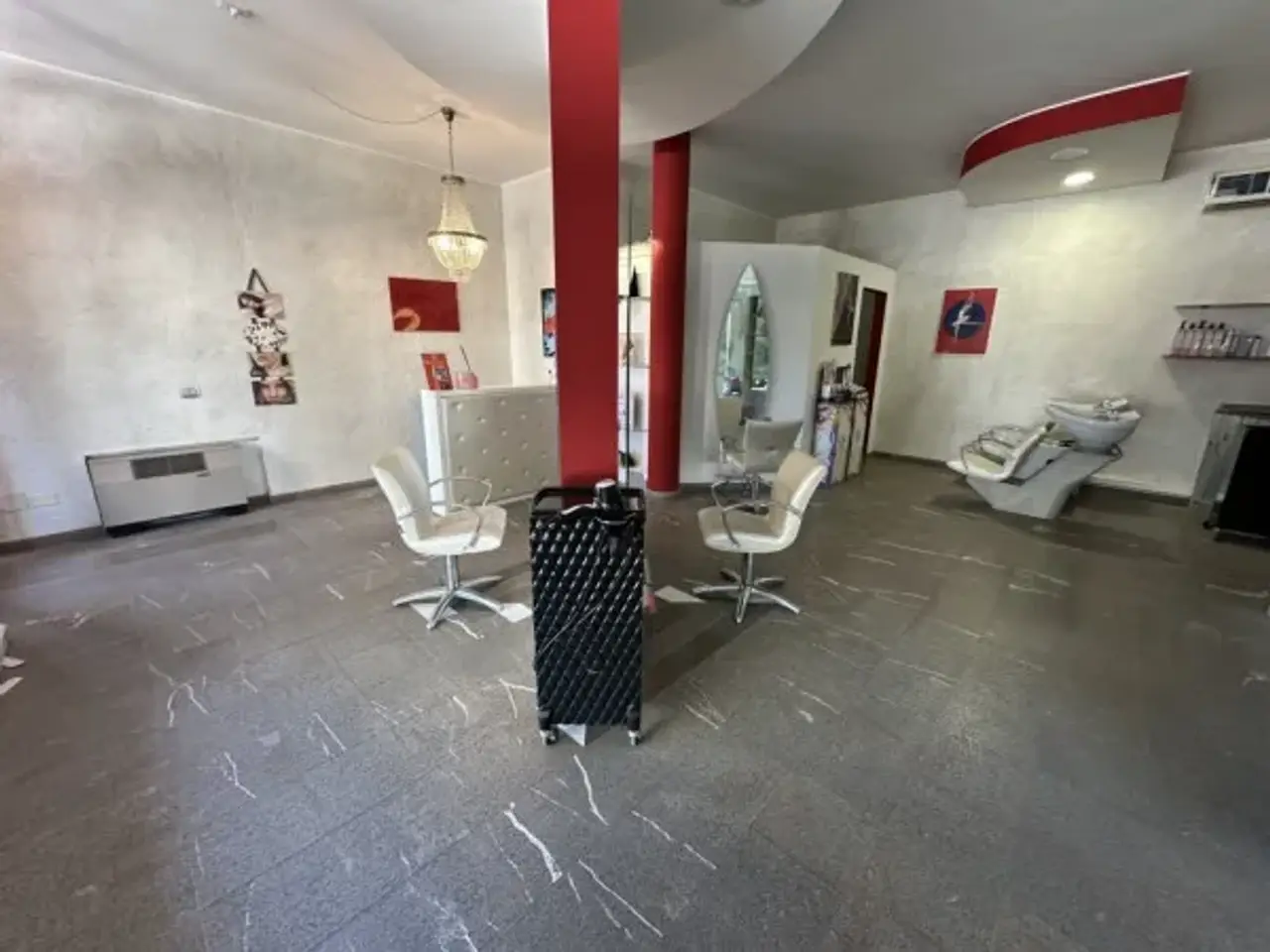 Parrucchiere in Via Riviera del Brenta, Fiesso D'Artico, {3} - Foto 2