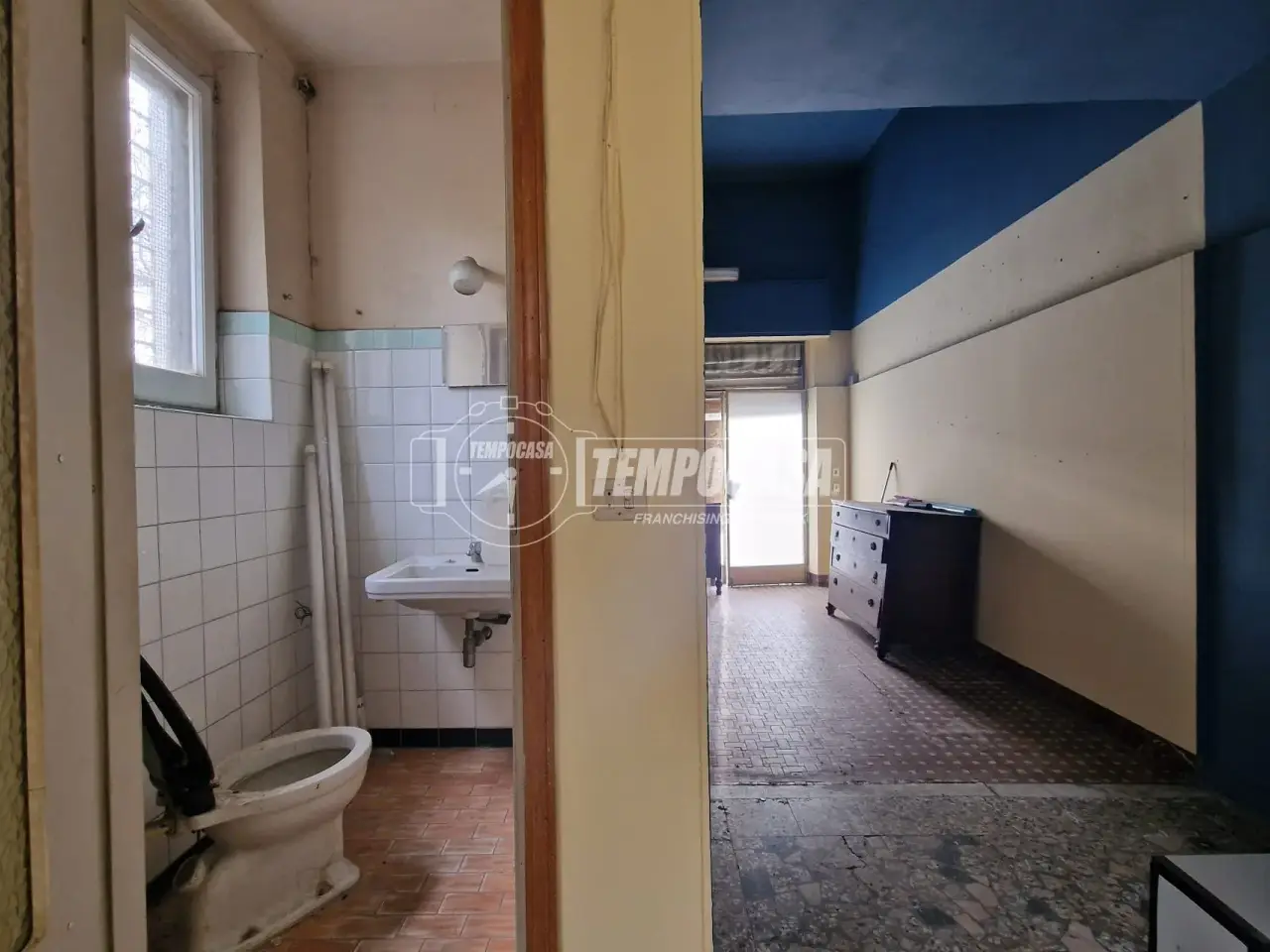 Negozio in Via Tabiano 55, Salsomaggiore Terme, {3} - Foto 2
