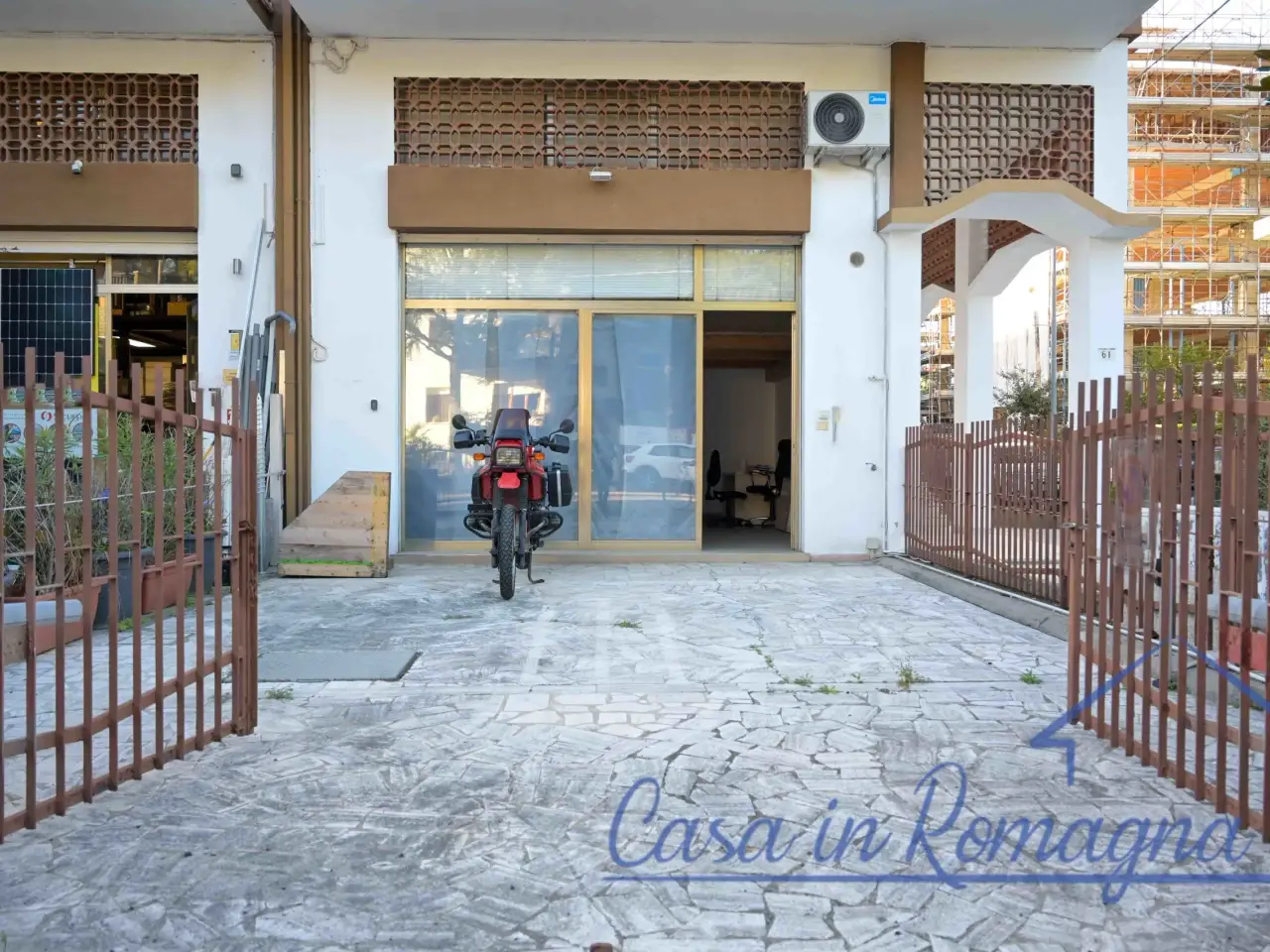 Negozio in Via Ariete, Rimini, {3} - Foto 1