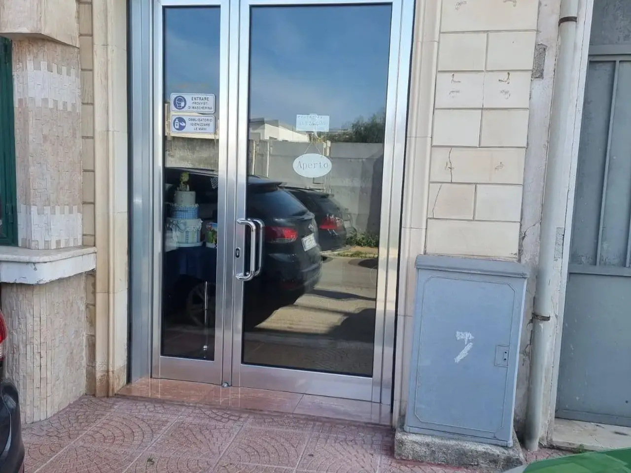 Negozio in Via Pasquale Santilli 23, Taranto, {3} - Foto 2