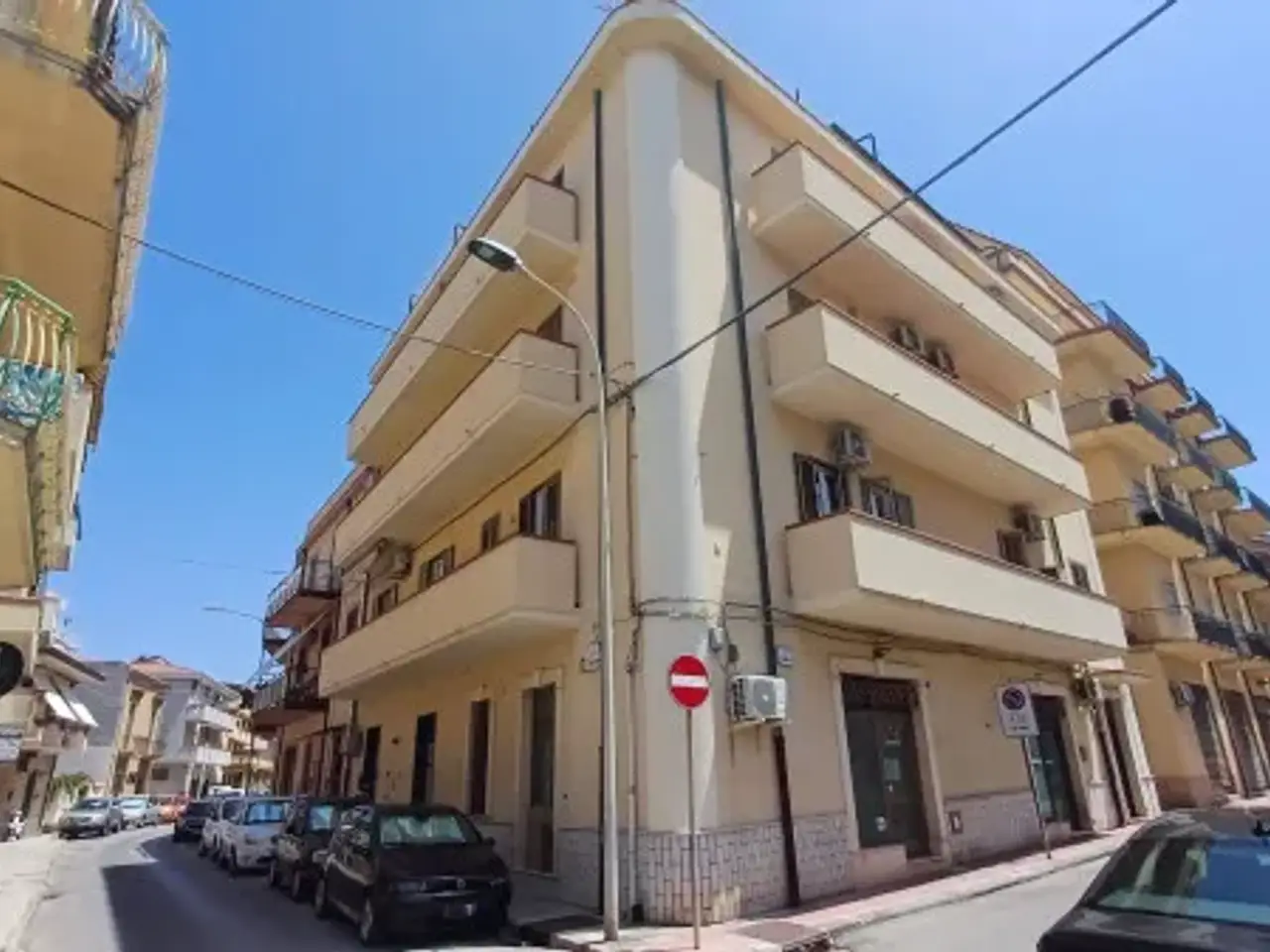 Negozio in Via Luigi Pirandello 4, Capo D'Orlando, {3} - Foto 1