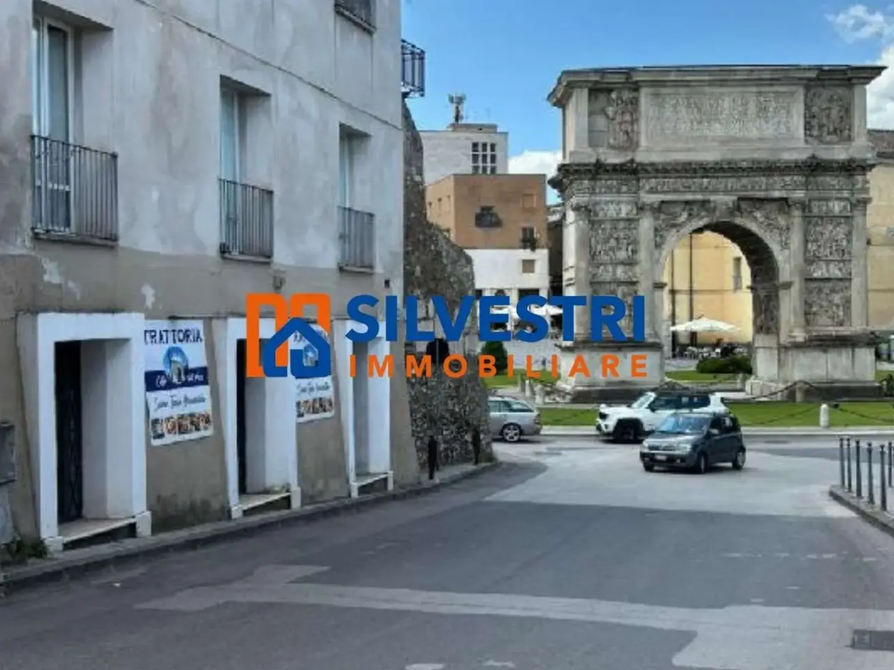 Negozio in Viale dei Rettori, Benevento, {3} - Foto 1