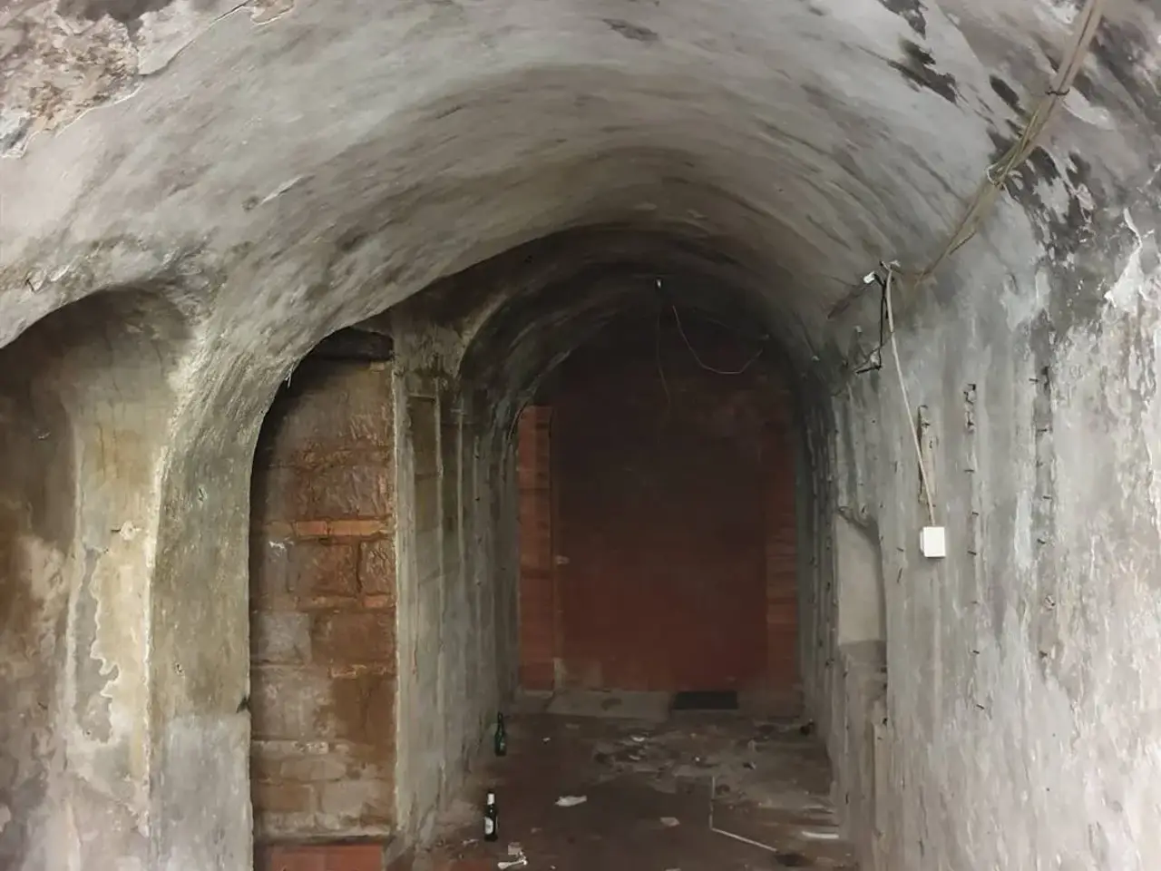 Magazzino in Via Porta Rateprandi Salerno, Salerno, {3} - Foto 2
