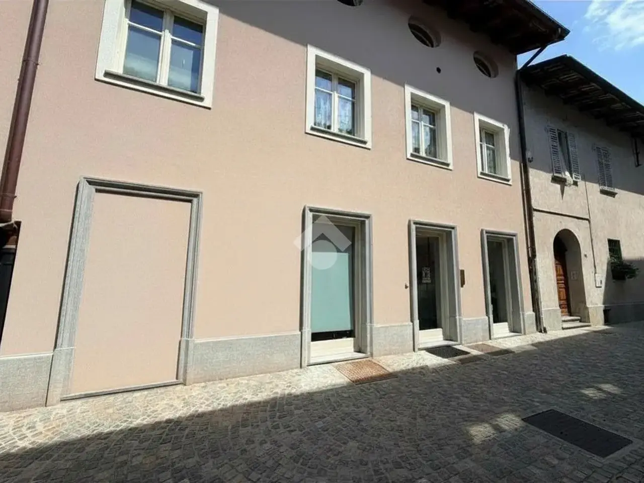 Negozio in Via dell Ospedale 19, Cherasco, {3} - Foto 2
