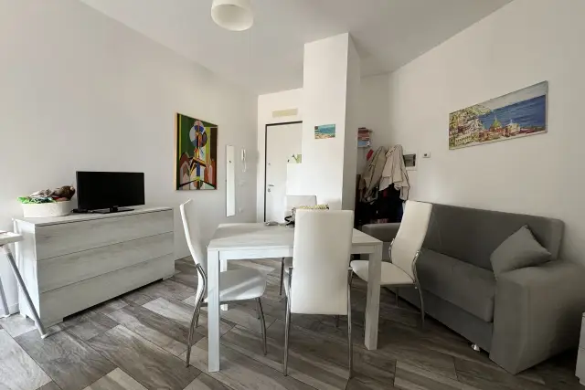 One-room flat in {3}, - Photo 1