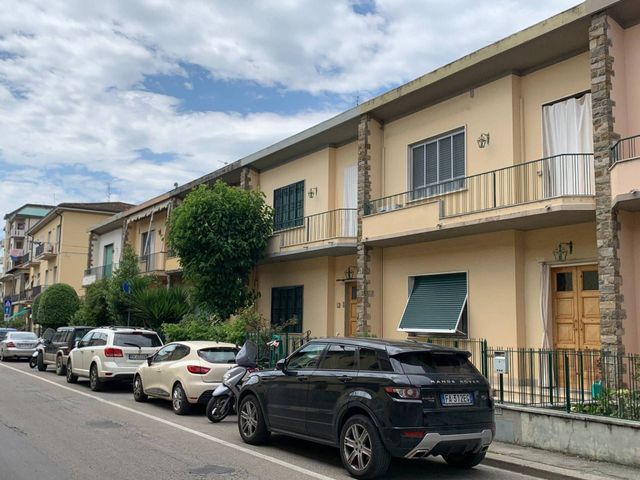 Terraced house in Via San Giusto, Campi Bisenzio - Photo 1