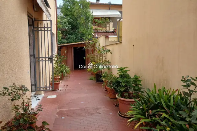 Casa indipendente in Via Palestrina, Viareggio - Foto 1