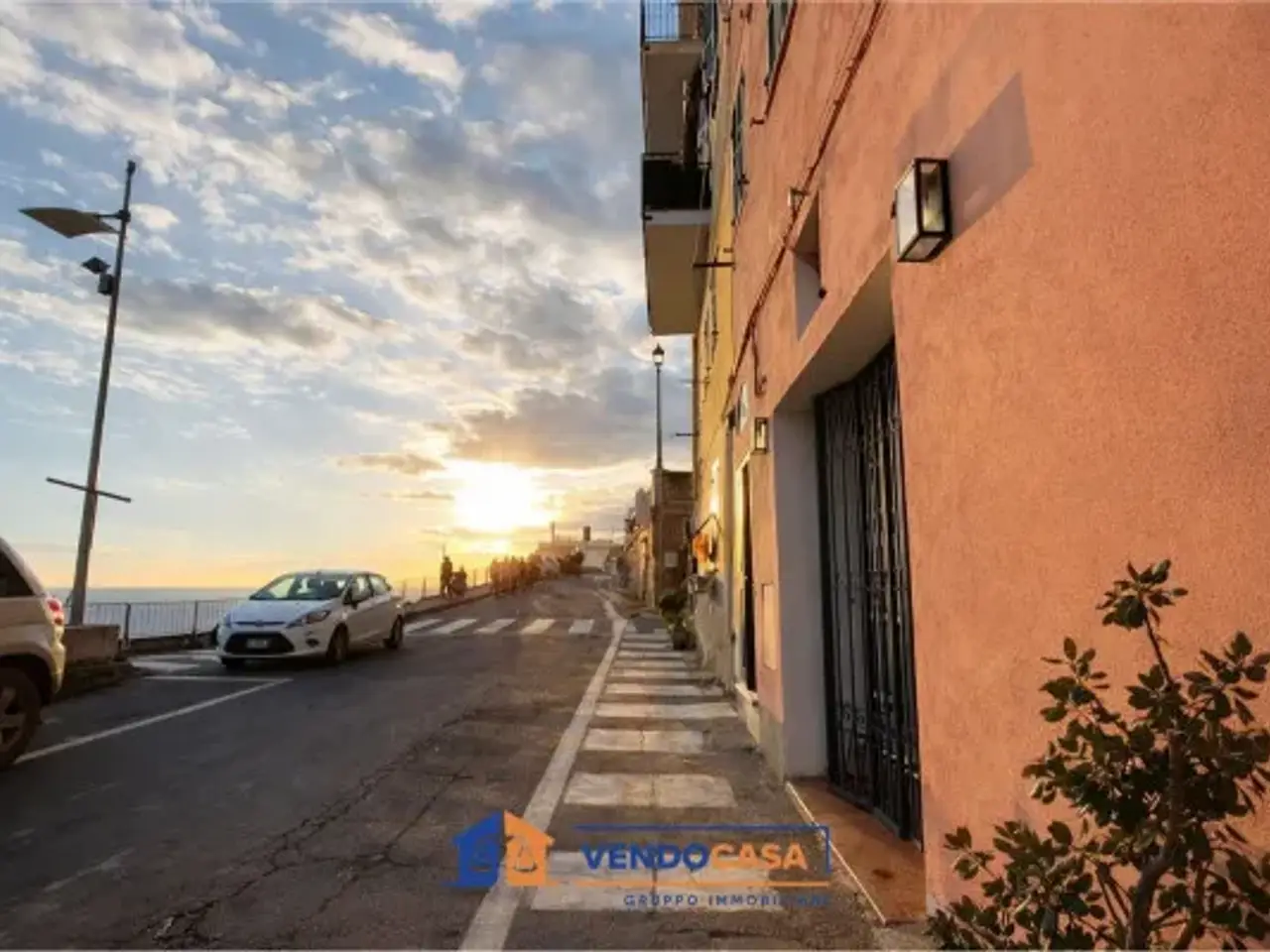 Magazzino in Via del Ponte 28, Imperia, {3} - Foto 2