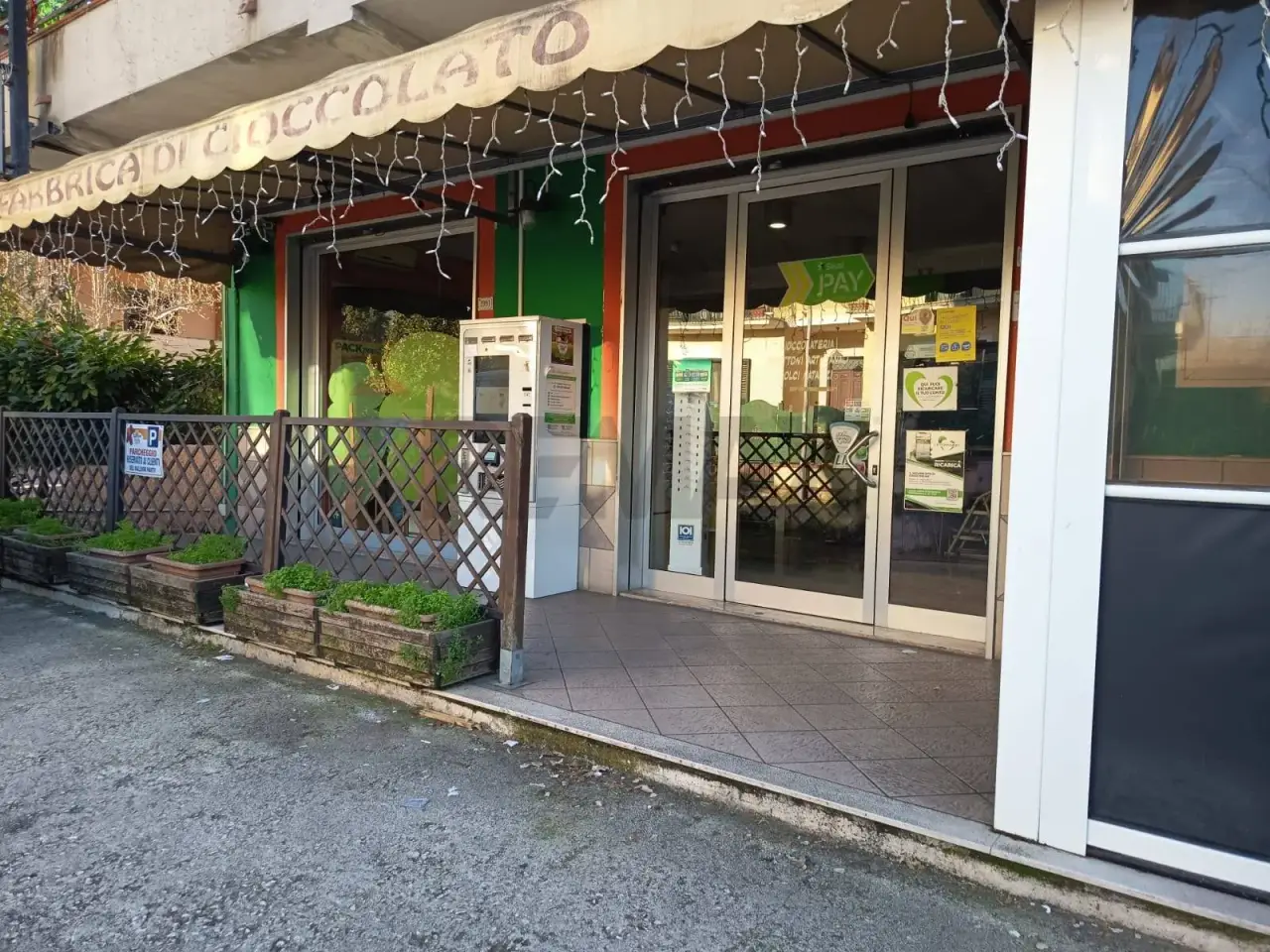 Esercizio commerciale in Via Francesco Baracca 657, Santi Cosma E Damiano, {3} - Foto 1