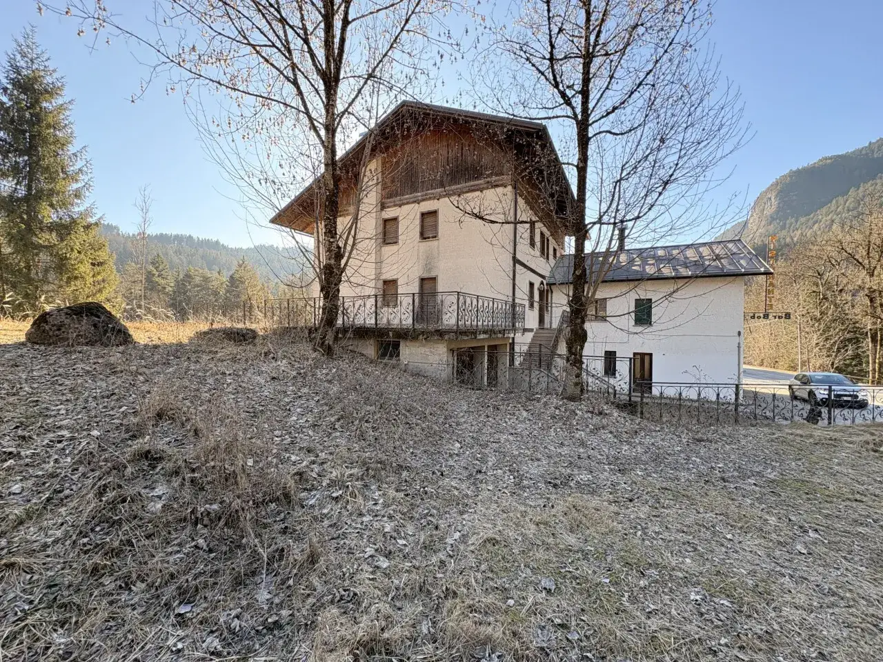 Esercizio commerciale in Via Cima Gogna, Auronzo Di Cadore, {3} - Foto 2