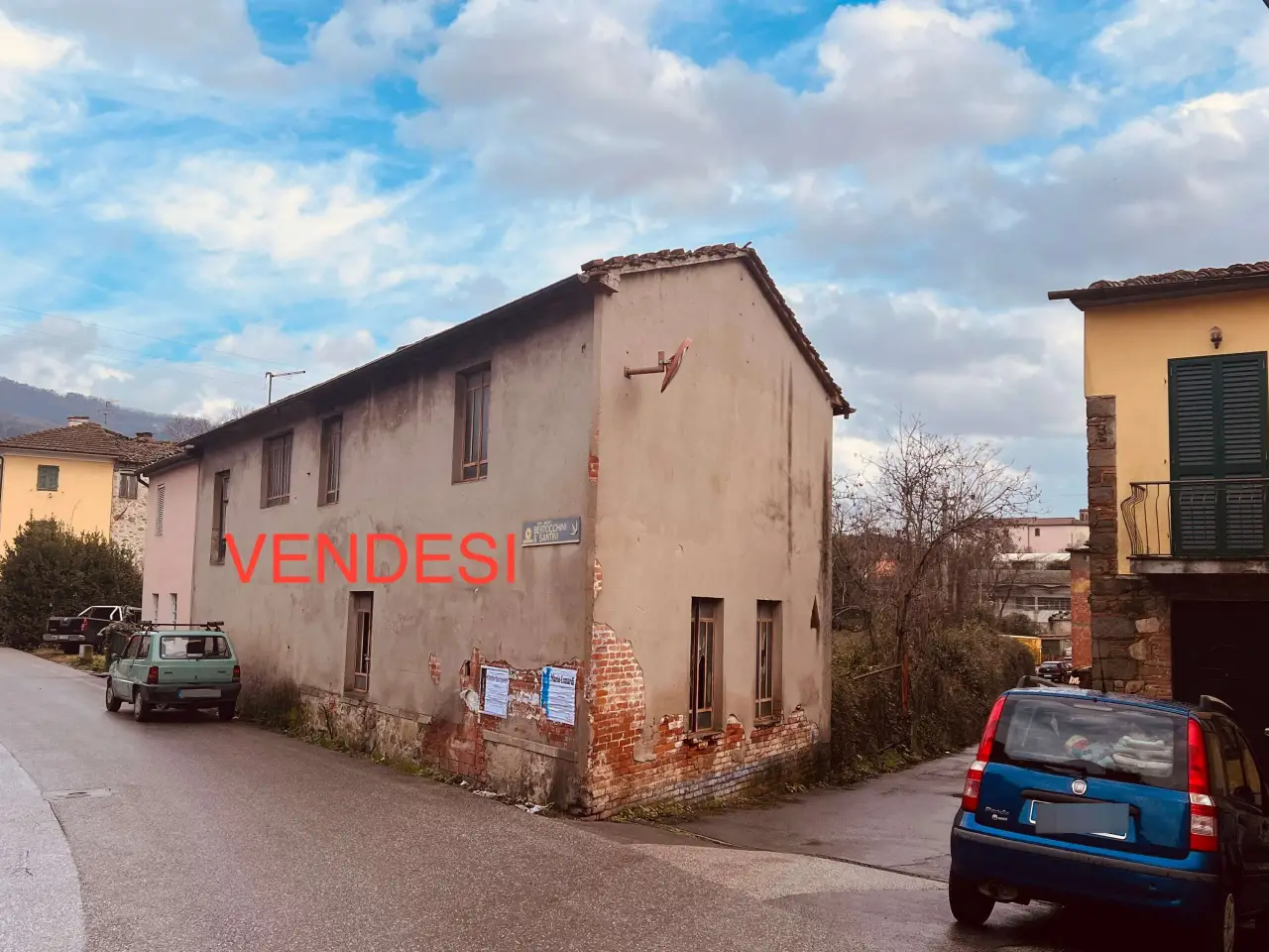 Capannone in Via delle Ville  493, Capannori, {3} - Foto 1