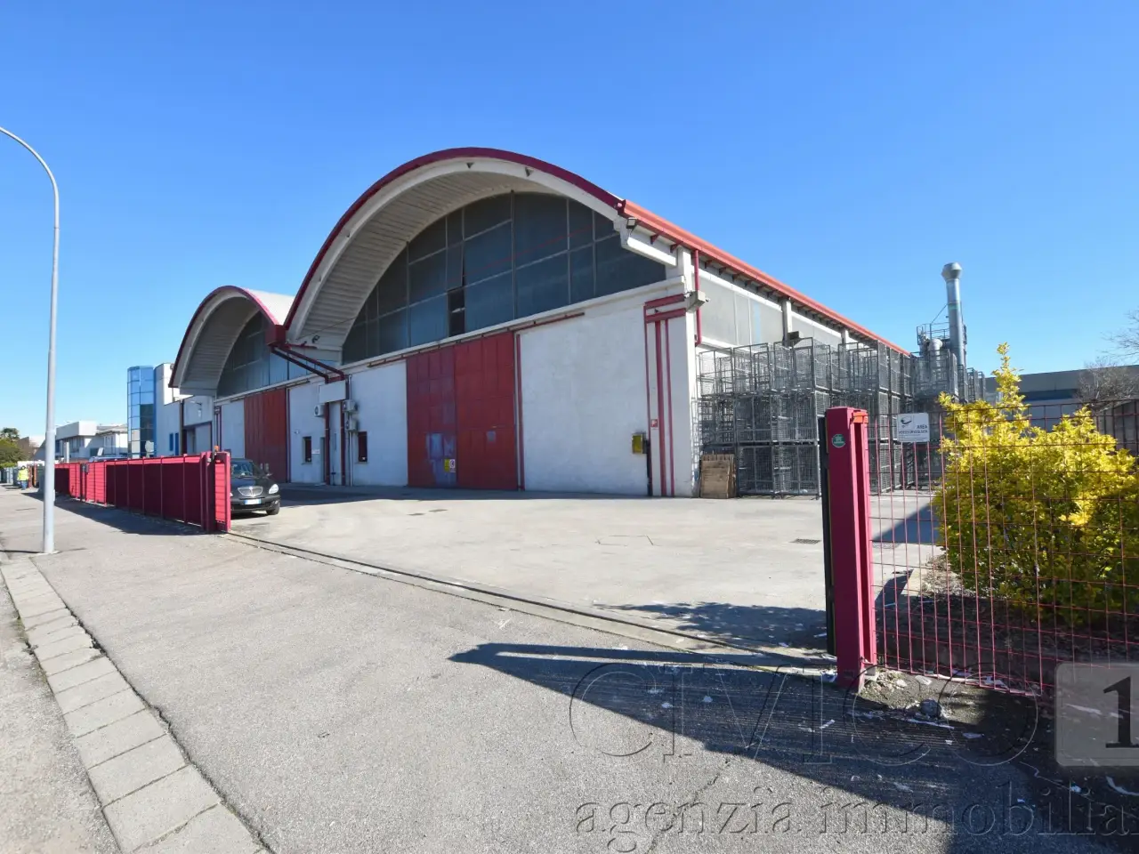 Capannone in Viale dell' Industria, Rubano, {3} - Foto 2