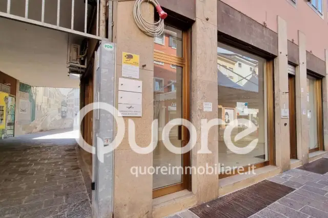 Shop in Via Aquileia, Udine - Photo 1