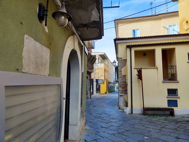 Dreizimmerwohnung in Via Port'Arsa, Benevento - Foto 1