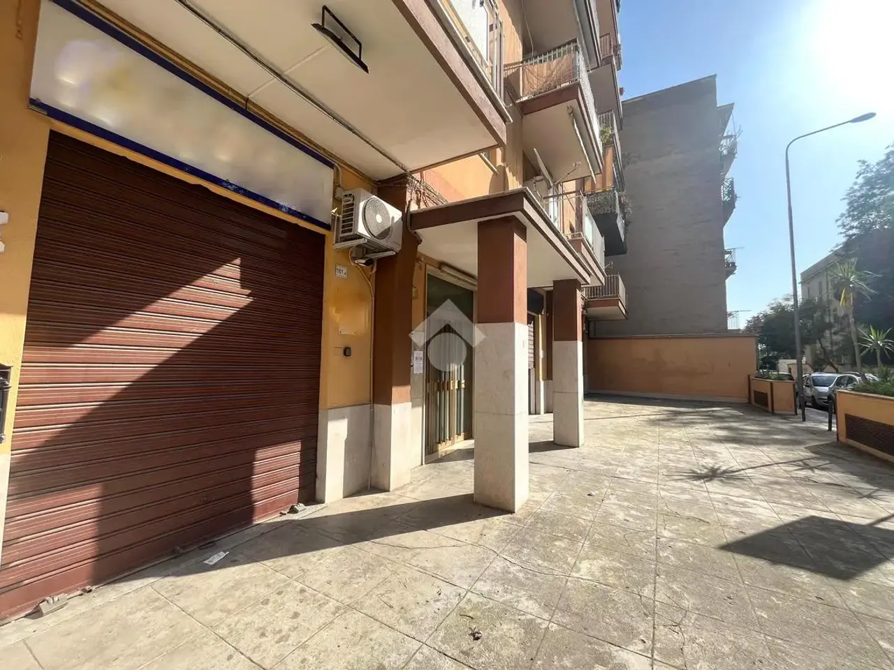 Magazzino in Via Evangelista di Blasi 161, Palermo, {3} - Foto 1
