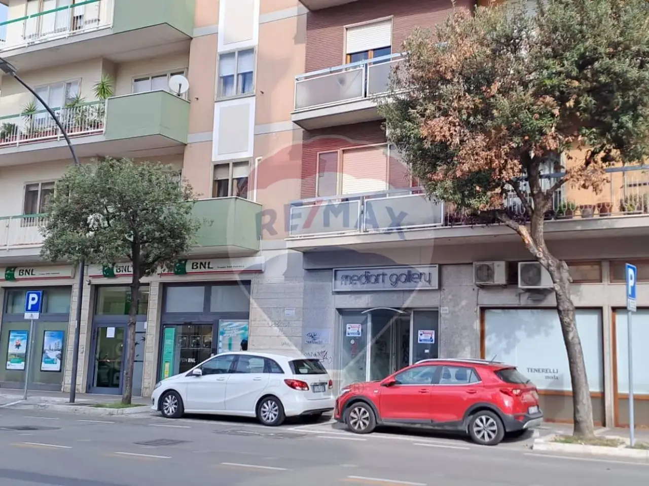 Negozio in Viale Marconi 265, Pescara, {3} - Foto 1
