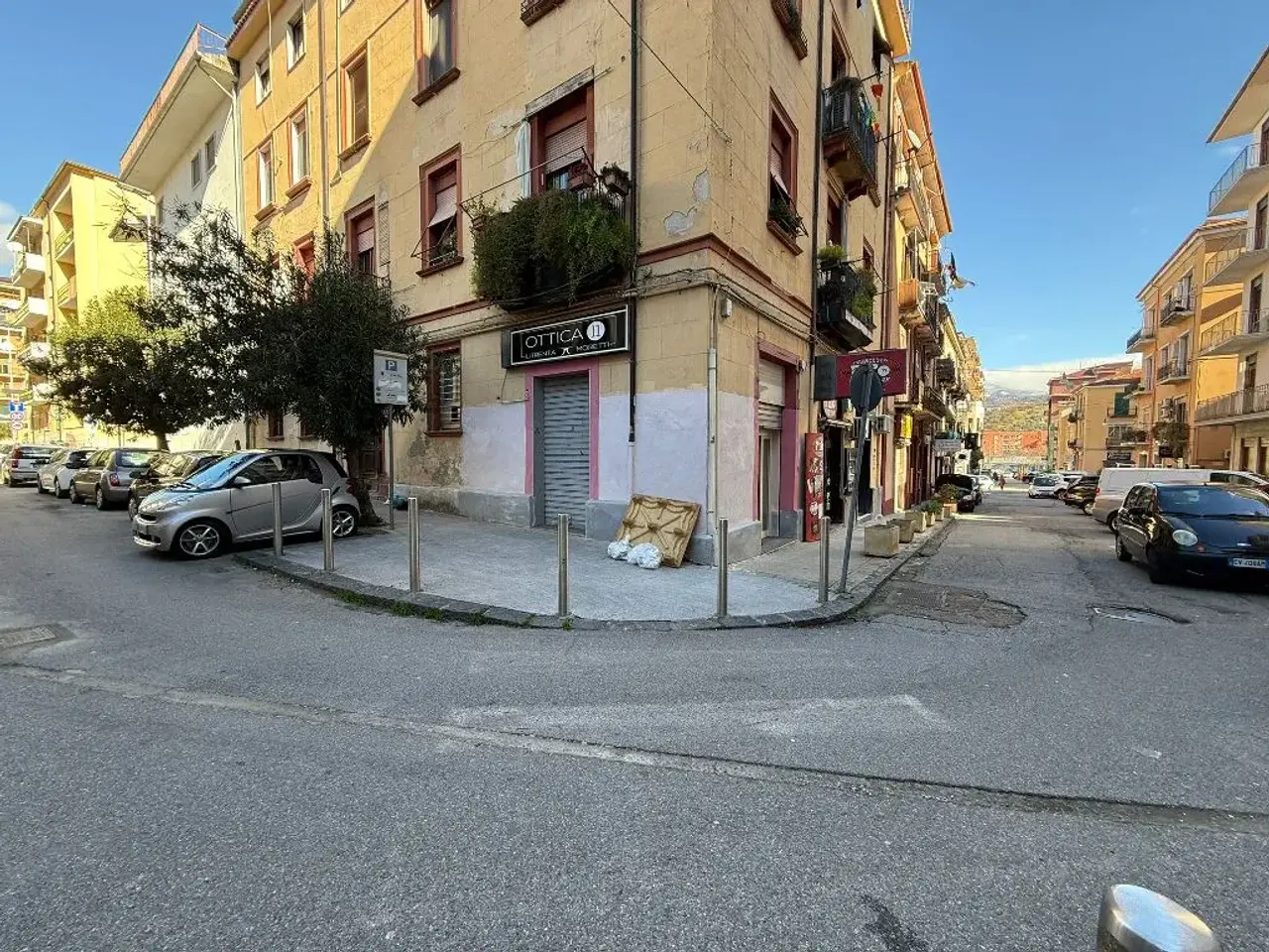 Negozio in Via Molinella 1, Cosenza, {3} - Foto 1