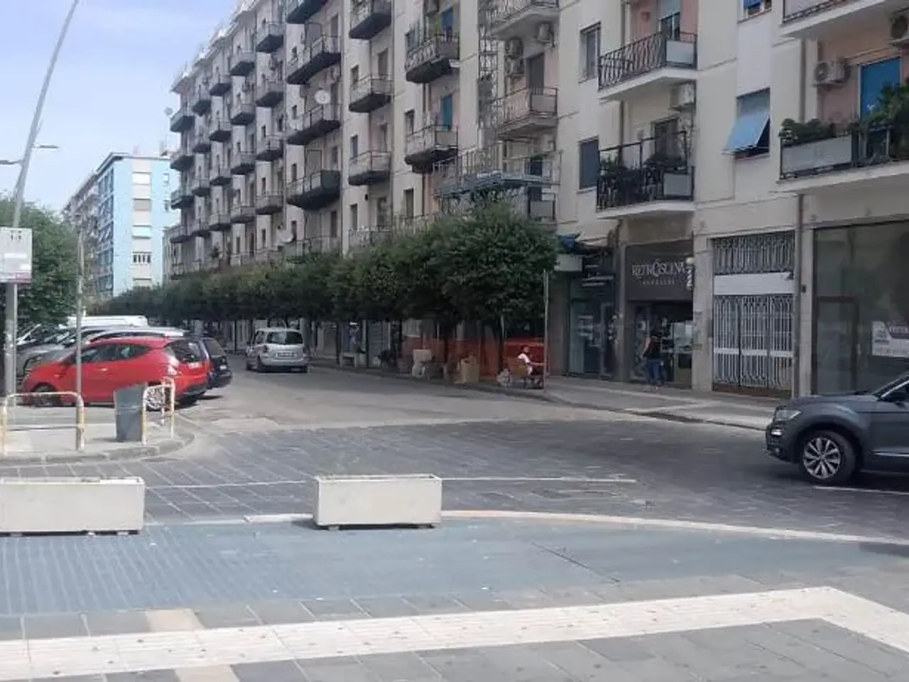 Negozio in Corso Luigi Fera, Cosenza, {3} - Foto 2
