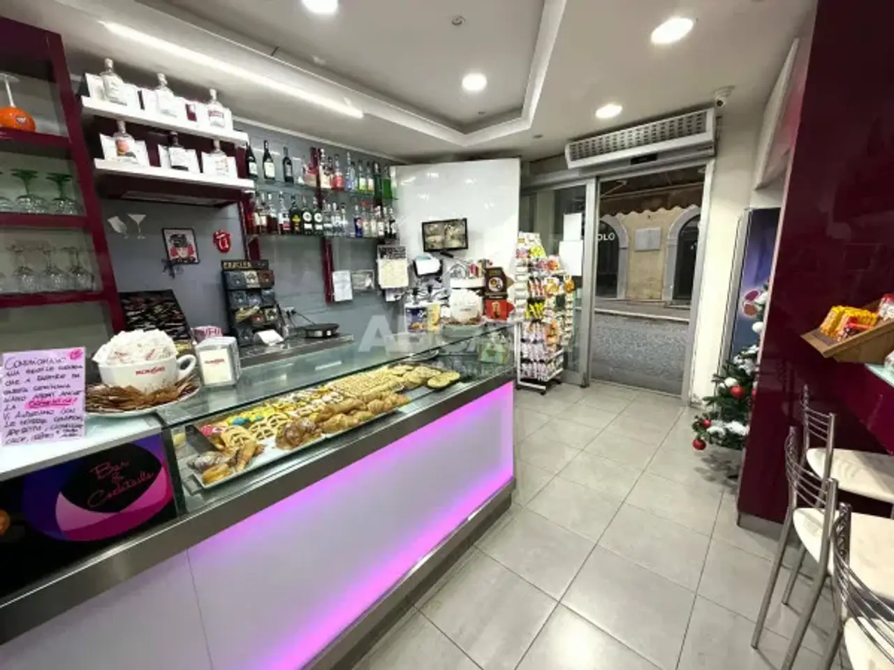Bar in Corso della Repubblica, Velletri, {3} - Foto 1