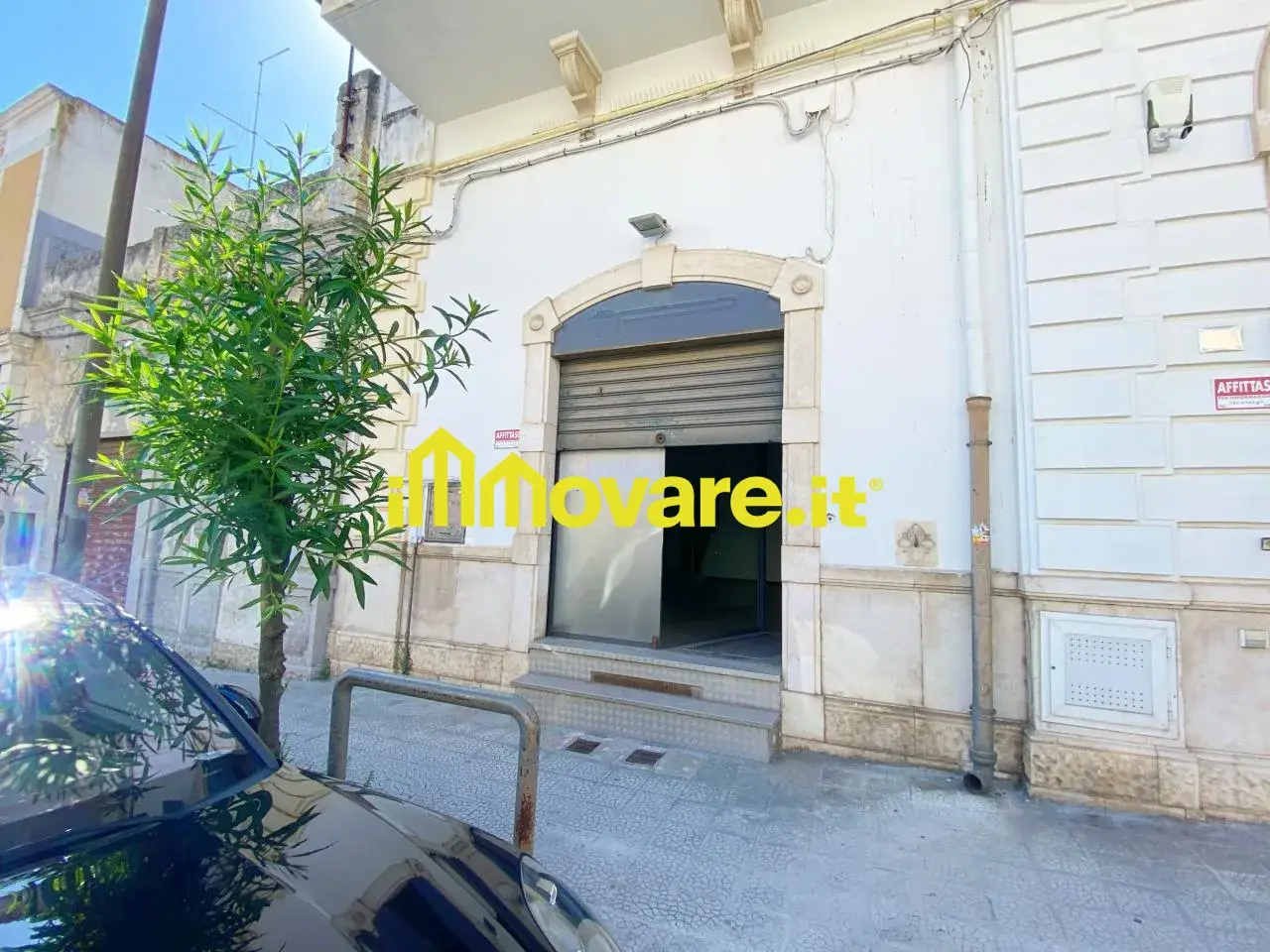 Negozio in Via Virgilio, Triggiano, {3} - Foto 1