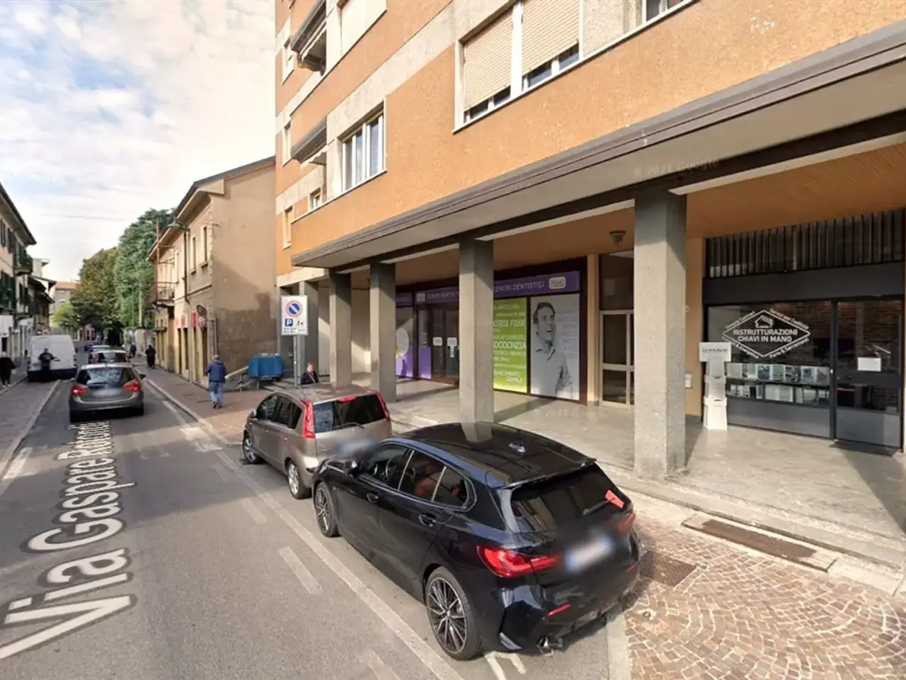 Locale commerciale in Via Gaspare Rotondi, Paderno Dugnano, {3} - Foto 1