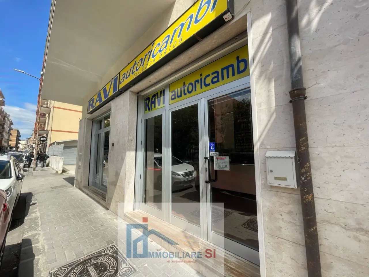 Negozio in Via dei Mulini, Benevento, {3} - Foto 2