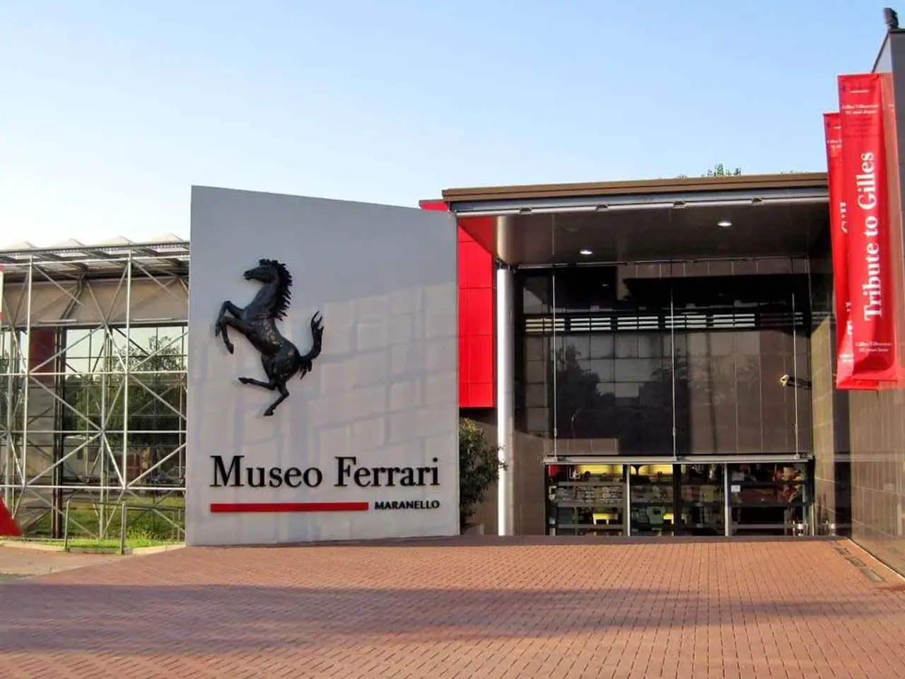 Negozio in Via Dino Ferrari 18, Maranello, {3} - Foto 1